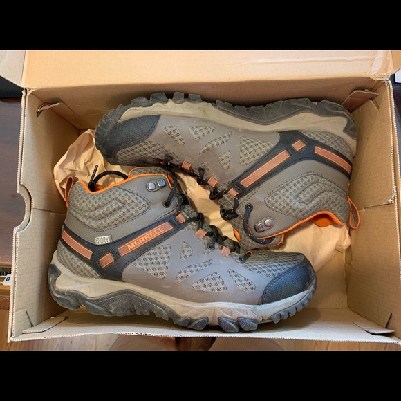 SOLD Men’s Merrell Outright Edge Mid WTPF - Picture 1 of 6